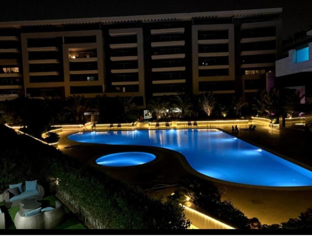 Fully Furnished Apartment At Ocean Blue Compound 카이로 외부 사진