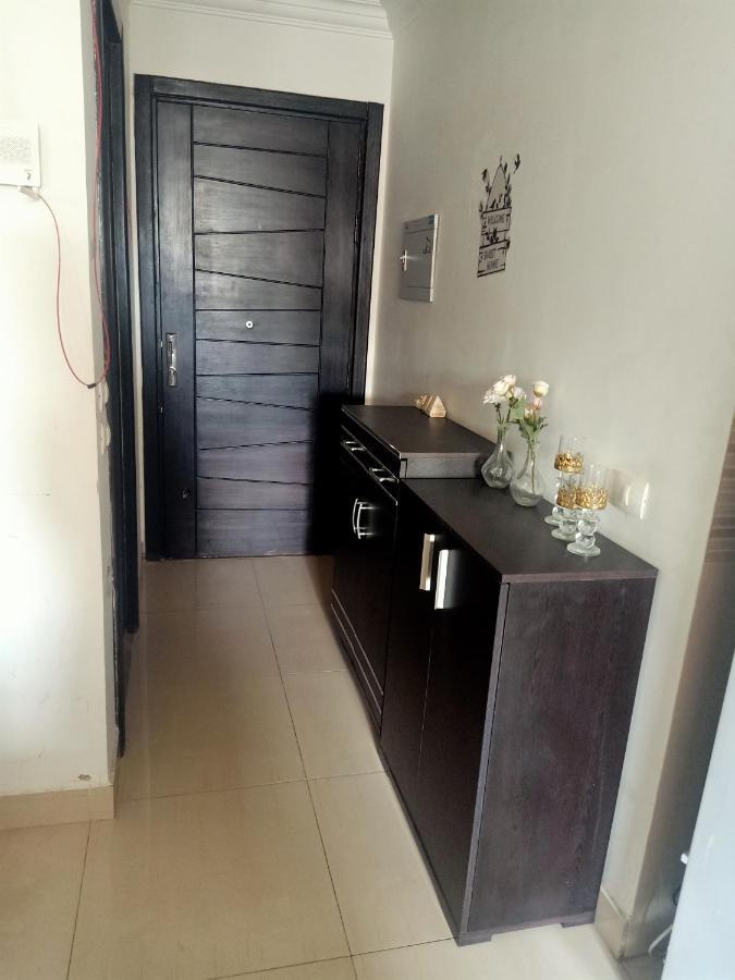 Fully Furnished Apartment At Ocean Blue Compound 카이로 외부 사진